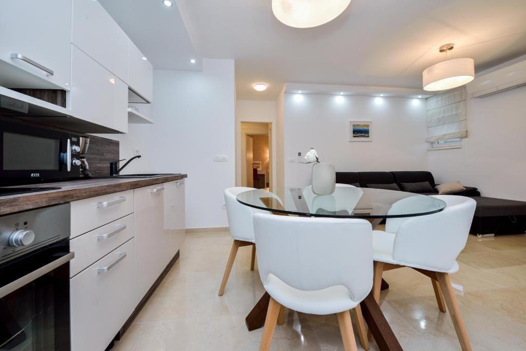 Luxury Apartment Arta-2 With Heated Pool And Jacuzzi Bibinje Eksteriør bilde